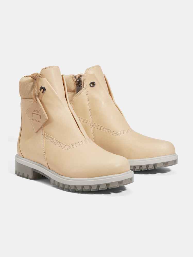 ACW* x Timberland is a masterful fusion of heritage and innovation, the collaboration between A-COLD-WALL* (ACW*) and Timberland unveils a striking reimagination of the iconic 6-inch boot. This partnership redefines the boundaries of design, marrying deconstructed elements with a modern translucent sole, creating an exquisite embodiment of ACW*'s distinctive style while paying homage to the American classic.