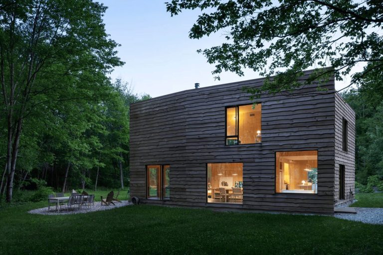 nARCHITECTS Debuts Sustainable CLT Lakehouse in NY