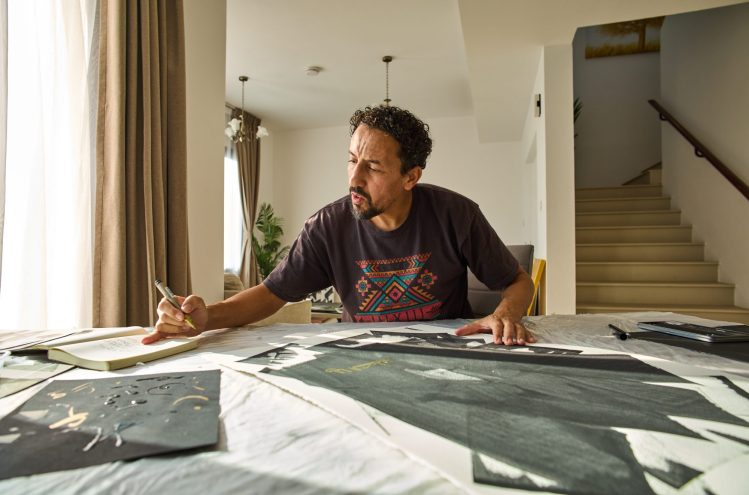 Karim Jabbari’s calligraphy artwork blending traditional and modern design at his solo exhibition in Inloco Gallery.